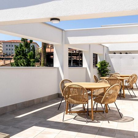 Limehome Oviedo Calle Postigo Bajo Exterior photo