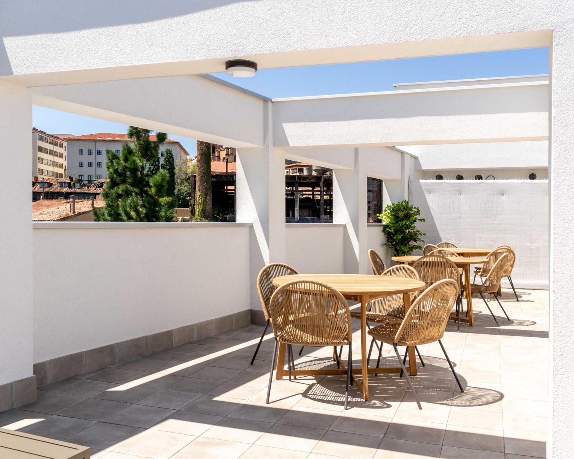 Limehome Oviedo Calle Postigo Bajo Exterior photo